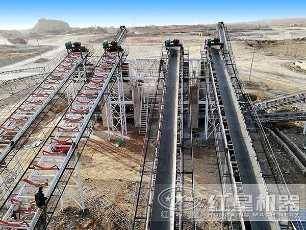 輸送機安裝、調試現(xiàn)場