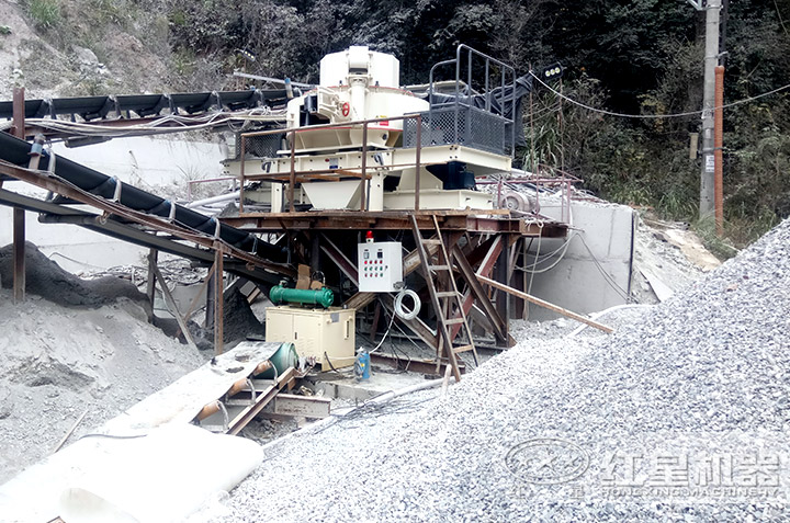 制砂設(shè)備現(xiàn)場實(shí)拍，可在線咨詢單臺(tái)設(shè)備或生產(chǎn)線報(bào)價(jià)